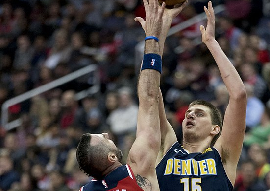 东决首战 东决首战